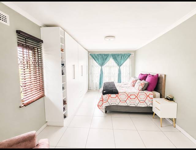 4 BEDROOM HOUSE FOR SALE IN WESTVILLE